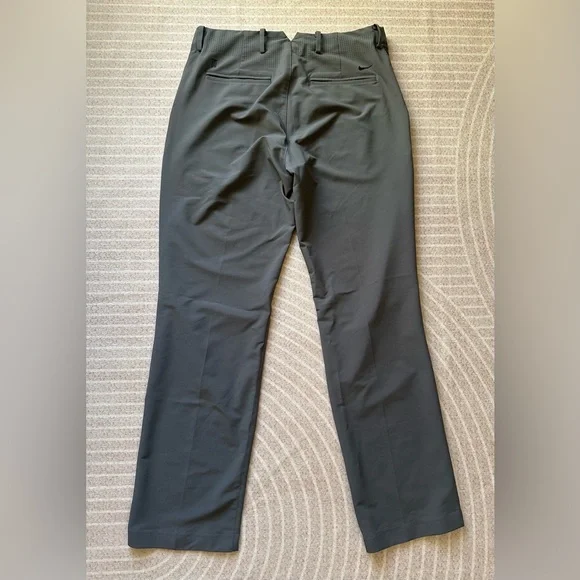 Nike Dri-Fit Tiger Woods Collection Pleated Pants 32x32 M Grey Golf performance